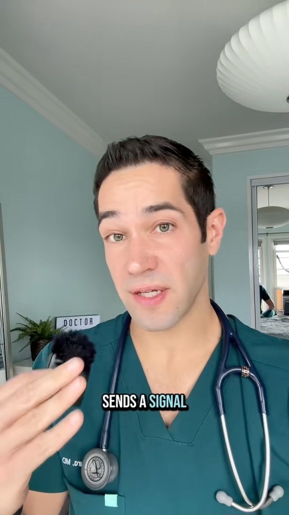 Anesthesiologist explaining what to do after waking up from surgery