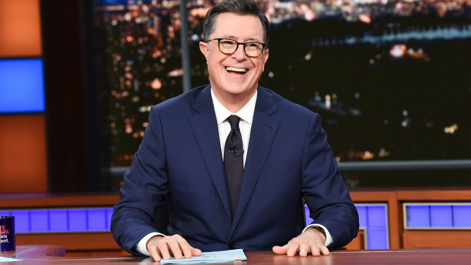 Stephen Colbert Signs a New ‘Late Show’ Deal Through 2023 - The New ...