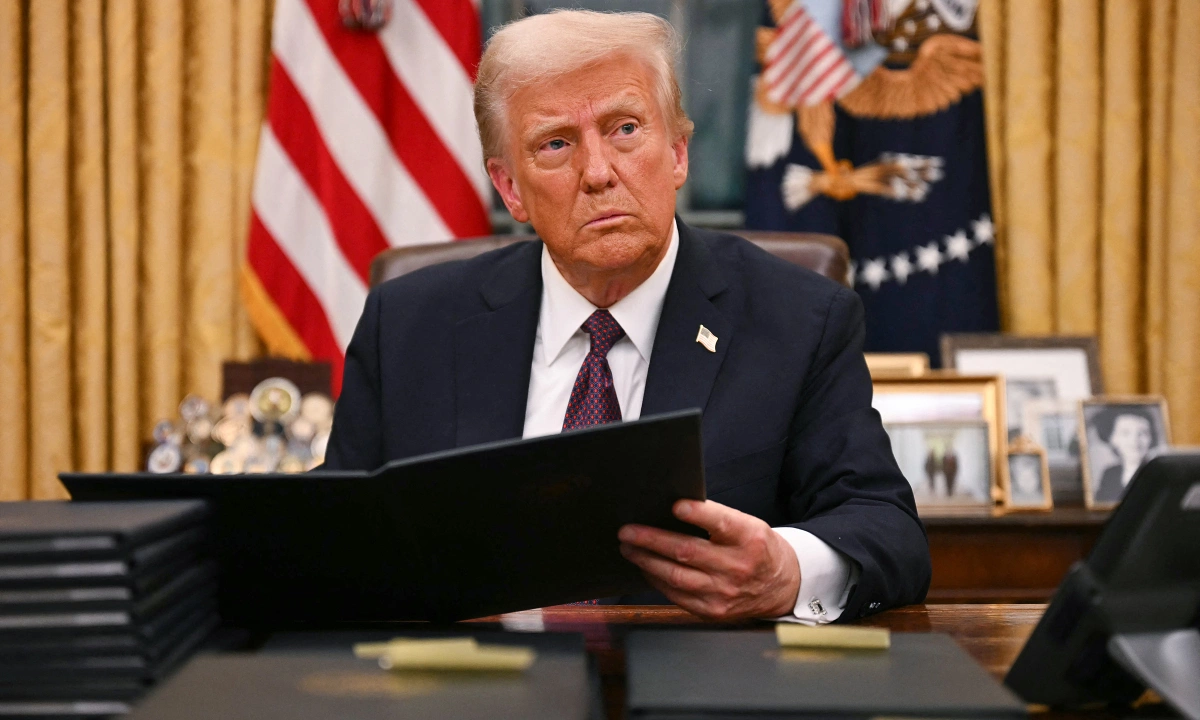 Một tháng ông Trump tung loạt quyết sách trị quốc - Báo VnExpress