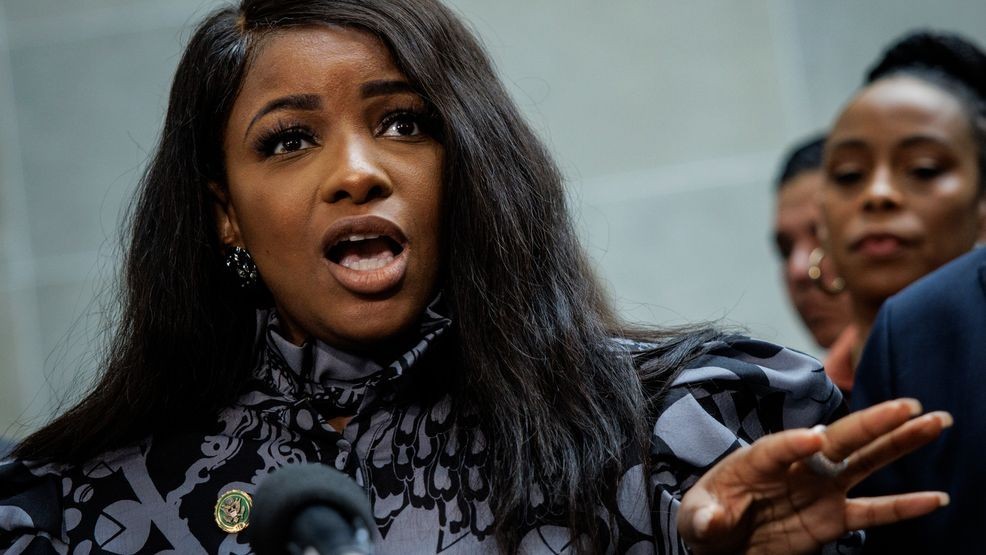 Jasmine Crockett slams white Democrats for backing Charlie Kirk resolution